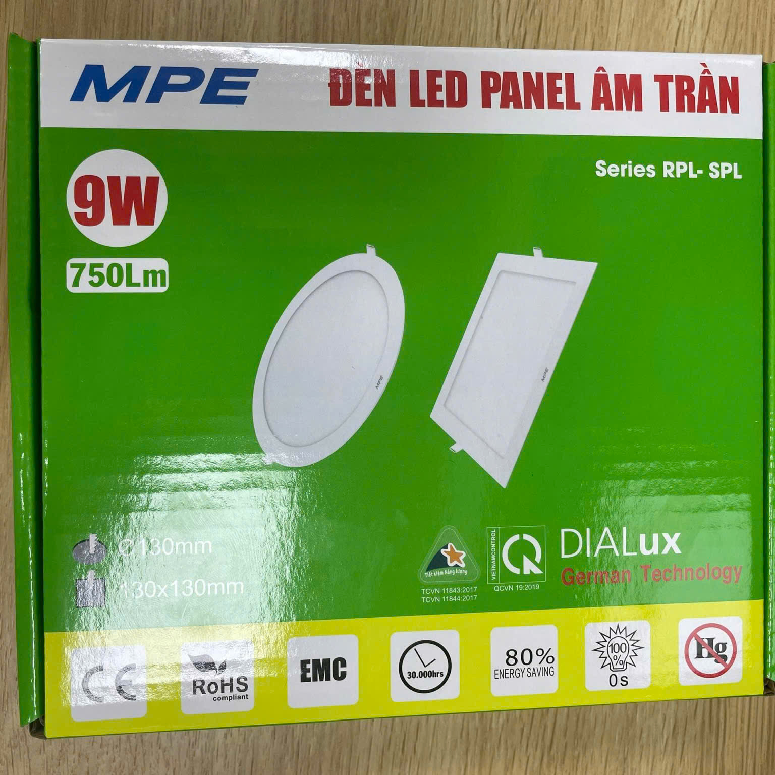https://lighton.vn/cua-hang/den-led/den-am-tran/led-panel-am-tran-nhom-mat-tron-9w-chinh-hang-mpe/ den-led-am-tran-mpe-9w